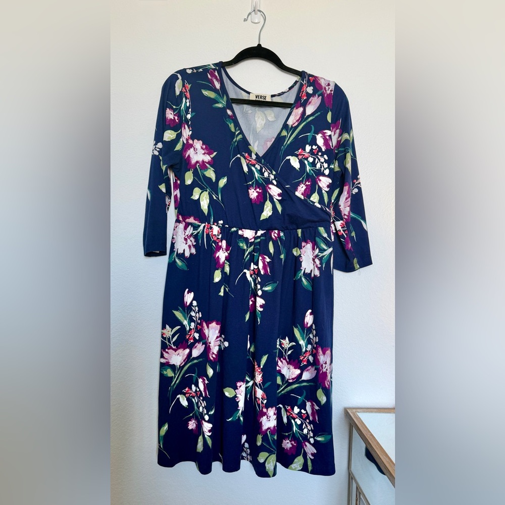 Elegant Floral 3/4 Sleeve Dress in Navy